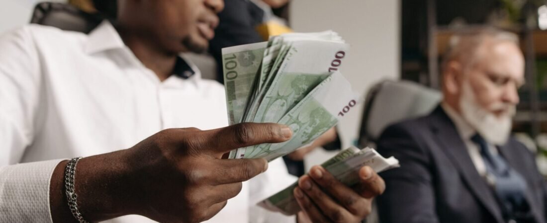 Cómo invertir siendo autónomo con ingresos irregulares