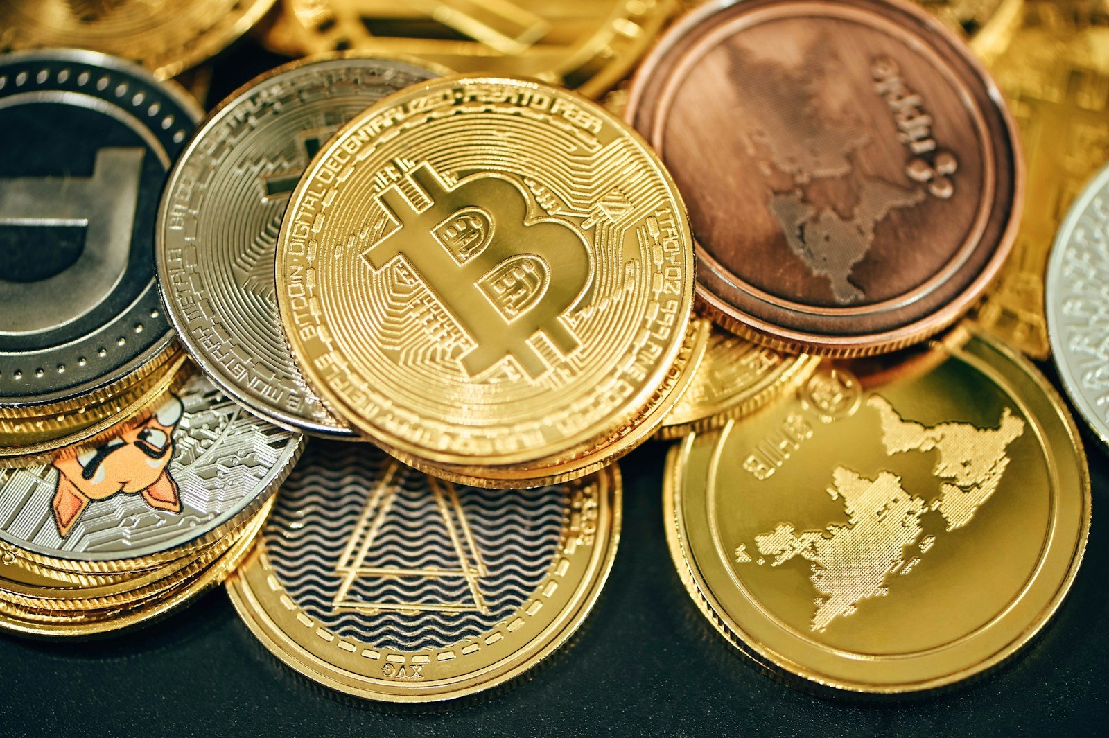 Fiscalidad de las criptomonedas para autónomos: cómo declarar ganancias y pérdidas